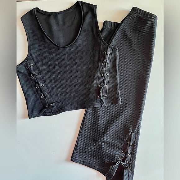 NWOT crop top and midi skirt set - Picture 3 of 11